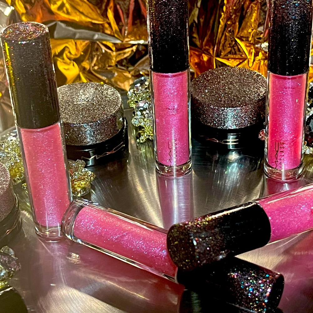 MAC Lipglass Starring You LIMITED EDITION BNIB